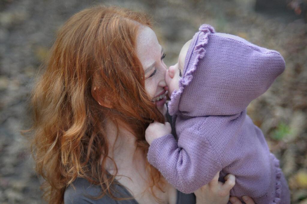 Mama i Córka, macierzyństwo, miłość, mkadruje fotografia rodzinna Poznań