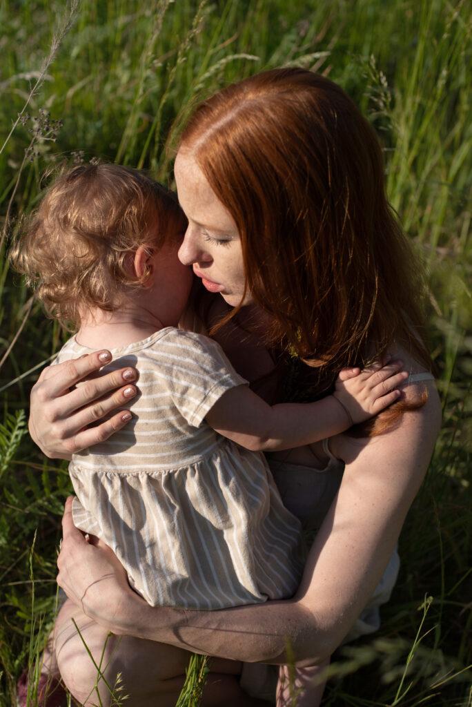 Mama i córka, sesja rodzinna. M.kadruje fotografia rodzinna i kobieca Poznań